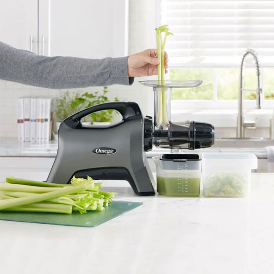 Omega MM1500 хоризонтална пресоваща сокоизстисквачка