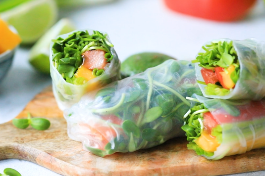 Пролетни рулца с кълнове